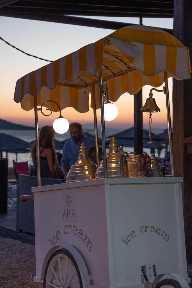 Late night snacks: Πώς να κρατήσετε το γαμήλιο πάρτι ζωντανό μέχρι το πρωί Late night snacks: Πώς να κρατήσετε το γαμήλιο πάρτι ζωντανό μέχρι το πρωί