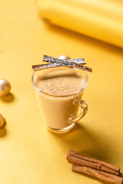 Eggnog. Το «νέκταρ» των Χριστουγέννων Eggnog. Το «νέκταρ» των Χριστουγέννων