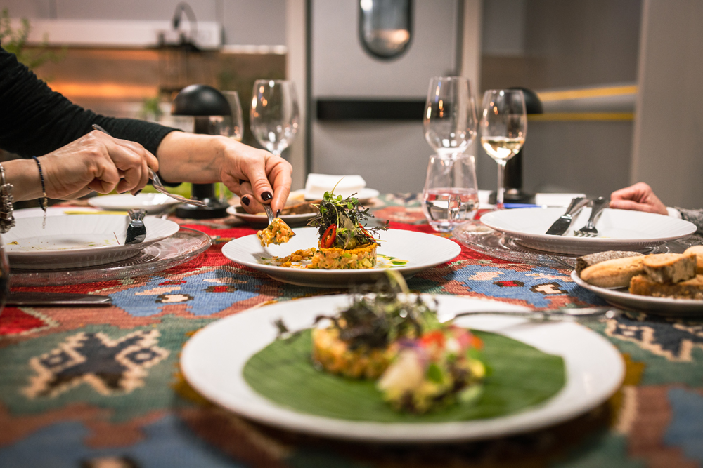 Food tasting. Η γευστική δοκιμή για το γαμήλιο μενού Food tasting. Η γευστική δοκιμή για το γαμήλιο μενού