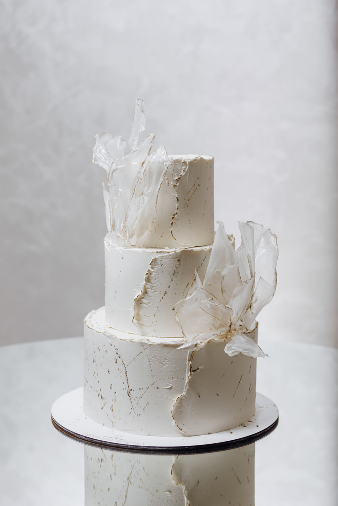 Οι κυρίαρχες τάσεις στις γαμήλιες τούρτες για το 2026