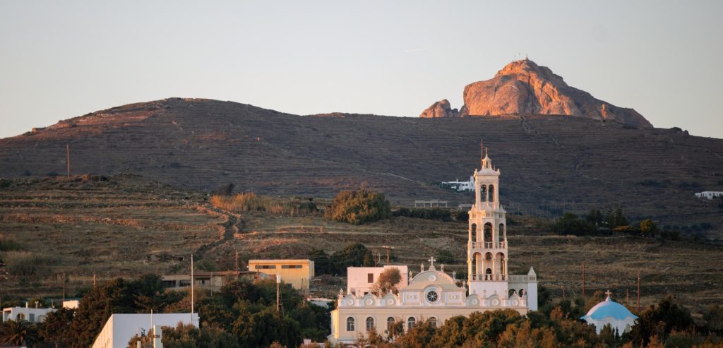 Οι ωραιότερες εκκλησίες στη Τήνο για τον γάμο των ονείρων σας Οι ωραιότερες εκκλησίες στη Τήνο για τον γάμο των ονείρων σας