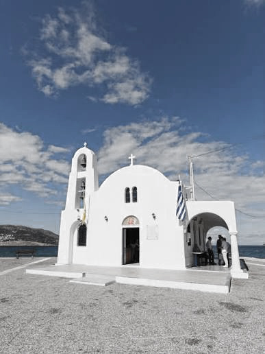 Εκκλησάκια για γάμο στην Αττική, με προαύλιο