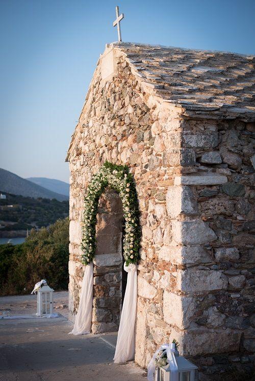 Εκκλησάκια για γάμο στην Αττική, με προαύλιο